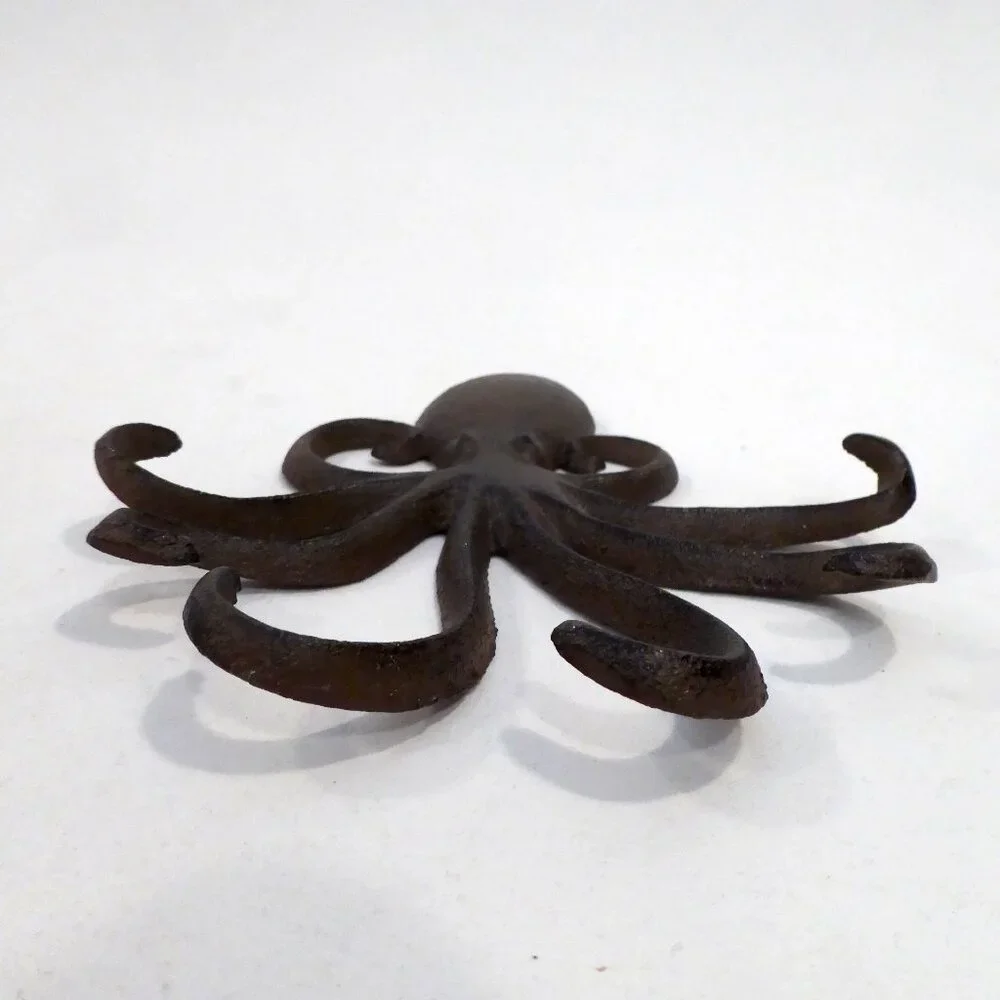 NEW 7” CAST IRON RUSTIC BROWN NAUTICAL SEA OCTOPUS WALL COAT TOWEL HOOK